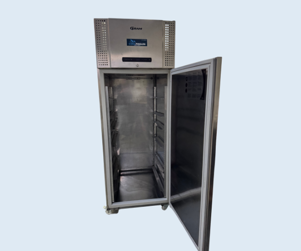 Bakker Koelkast open